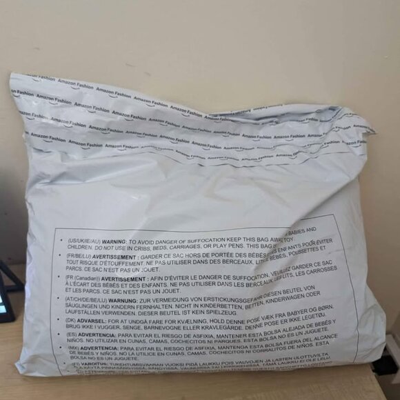 Amazon Essentials Women's Navy 2XL Padded Cropped Bomber Jacket Navy - Picture 4 of 8